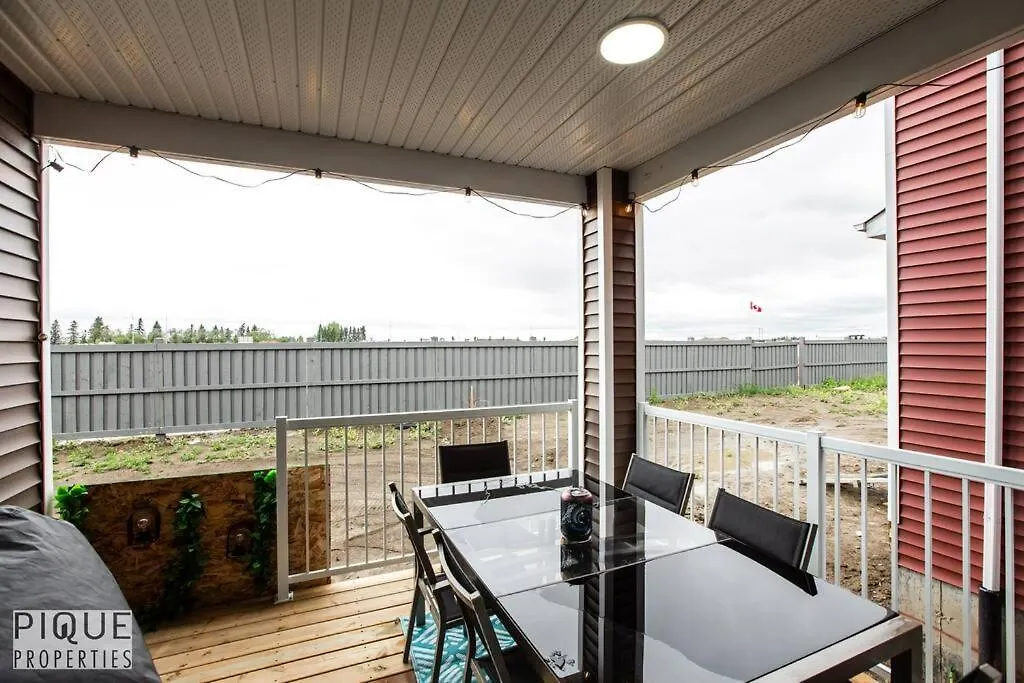 Urbanutopia*Luxury Home*King Bed*Patio/Bbq*Sleep16 Edmonton